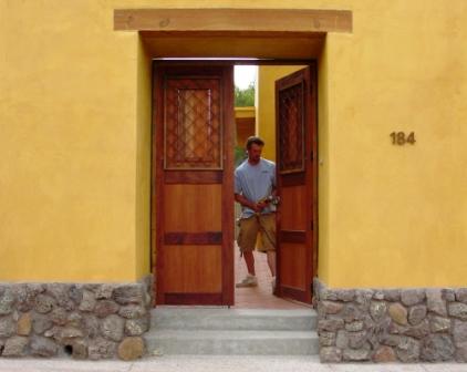 installing courtyard gates